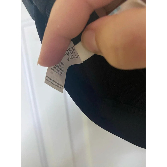 Sea Level Australia Spinnaker Square Neck Bikini Top Size 4 - Picture 8 of 8